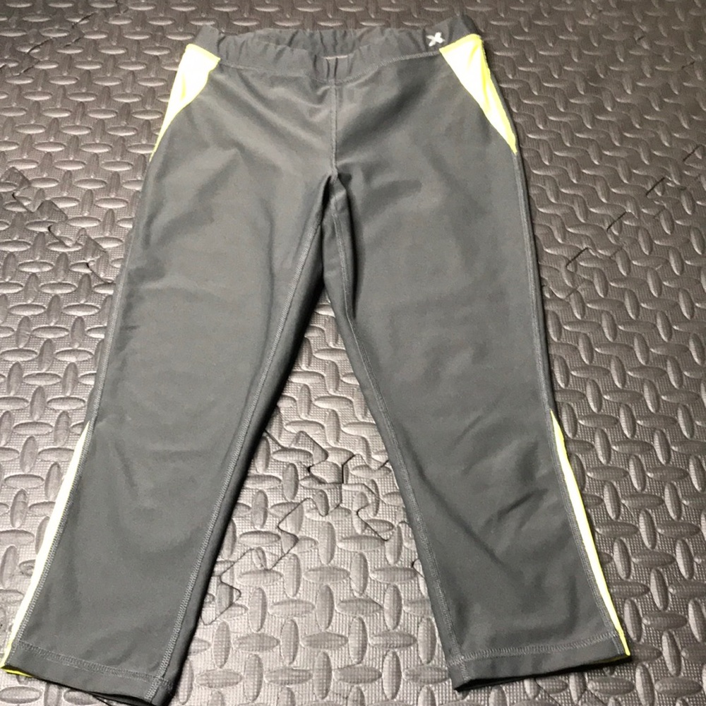 Xersion Performance Wear Women's Capri Legging